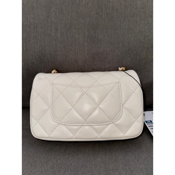 Chanel 22B White Mini Flap Rectangle Open Heart Gold Logo Shoulder Crossbody Bag - Picture 15 of 16